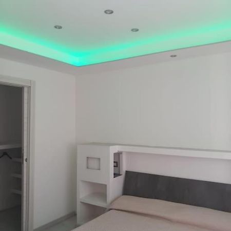 Chromotherapy Flat Монсеррато Екстер'єр фото